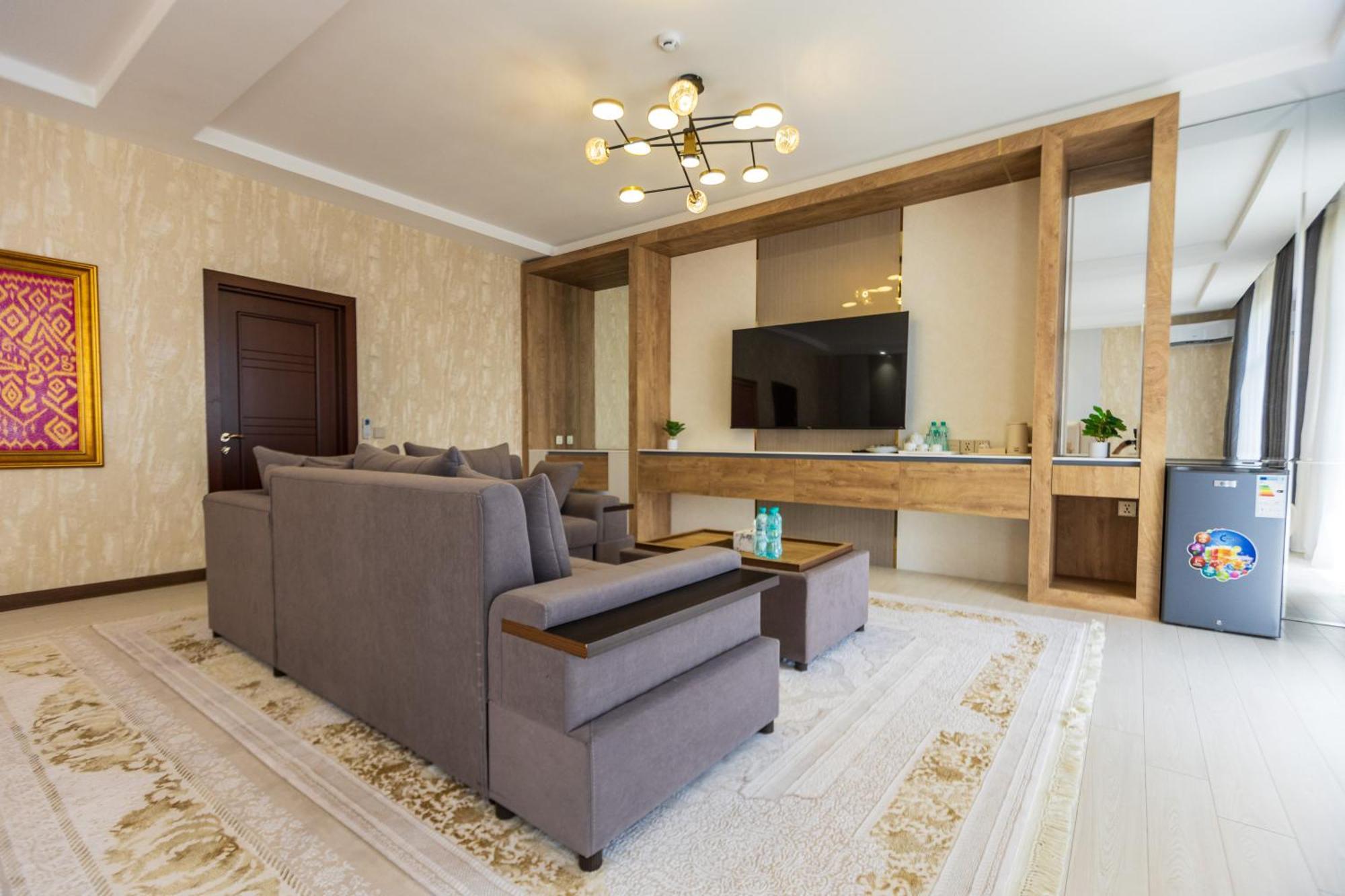 Hotel Panorama Душанбе Екстер'єр фото